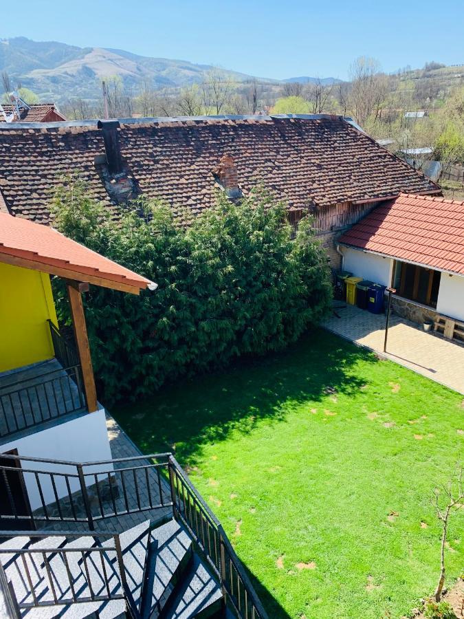 Casa "La Moara Din Gradina" Hotel Eftimie Murgu Luaran gambar