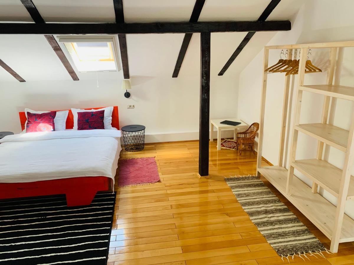 Casa "La Moara Din Gradina" Hotel Eftimie Murgu Luaran gambar