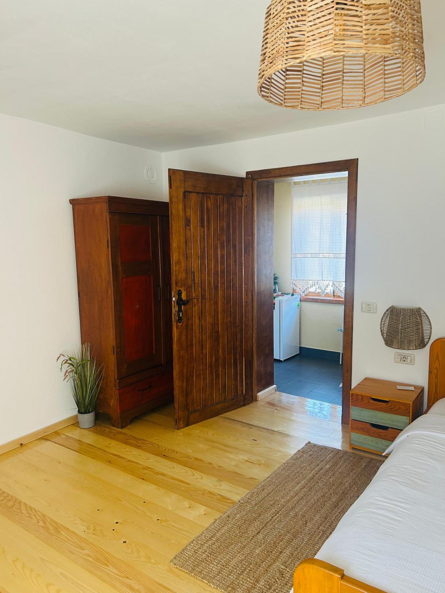 Casa "La Moara Din Gradina" Hotel Eftimie Murgu Luaran gambar